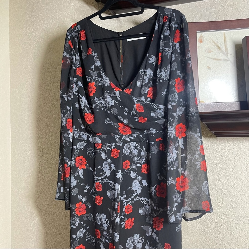 ๐ NWT Ali & Jay
Only Wish Floral Jumpsuit Size Lg - Picture 6 of 16